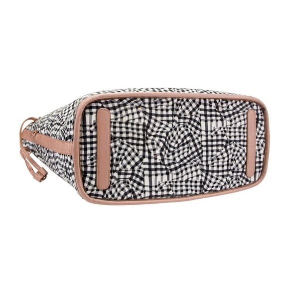 MCM Metallic Visetos Reversible Tote W/ Smaller  Pouch Included ✨AUTHENTIC✨ - Picture 7 of 13